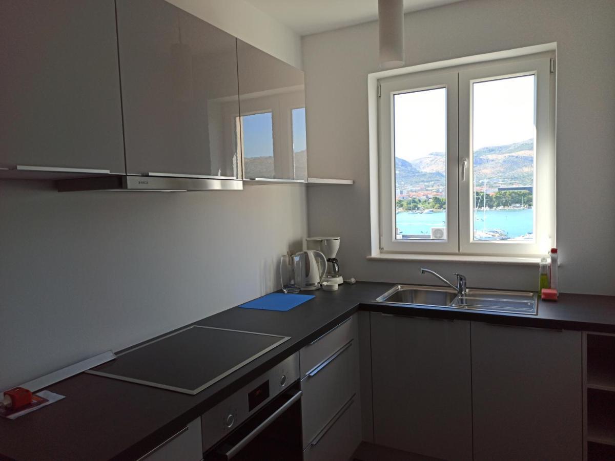 Apartments Maria Trogir Buitenkant foto