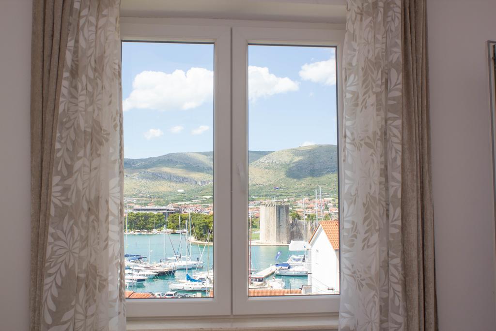 Apartments Maria Trogir Buitenkant foto
