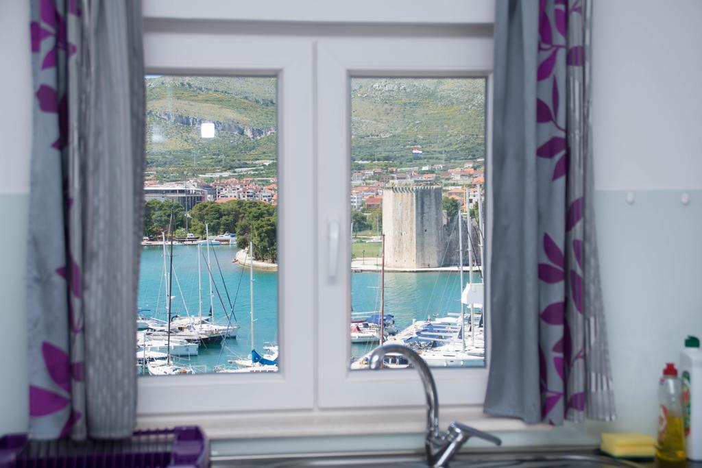Apartments Maria Trogir Buitenkant foto