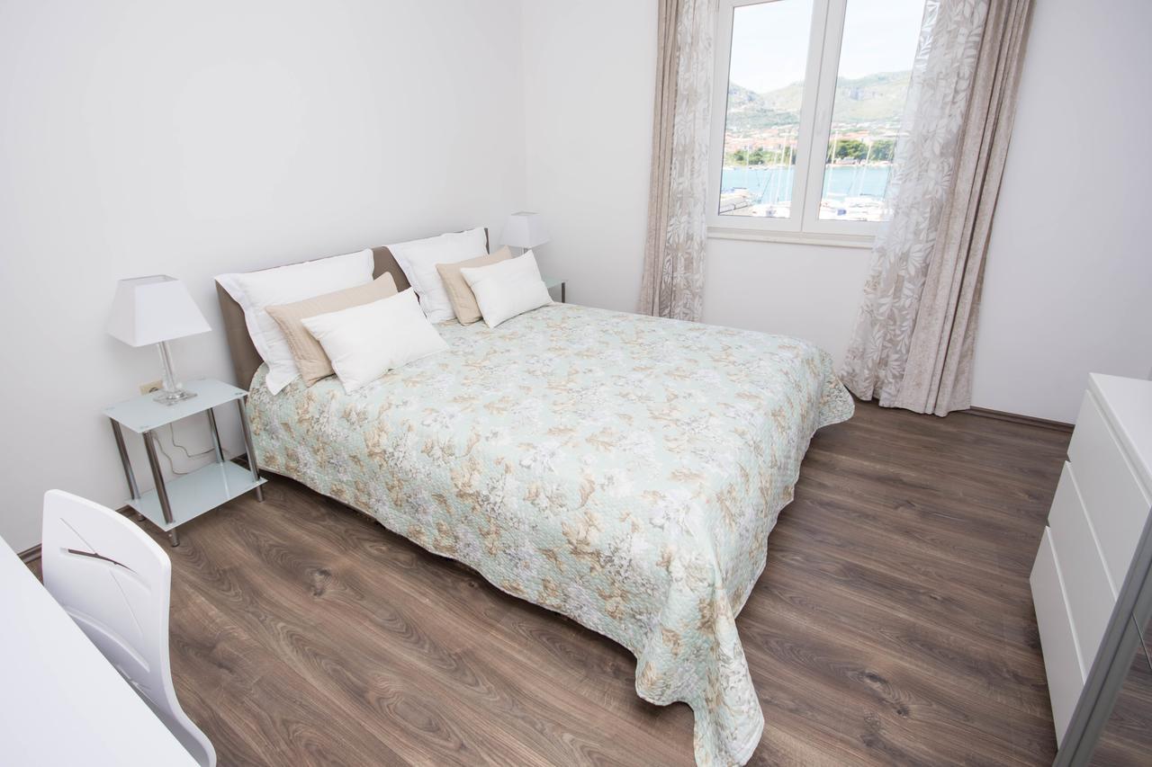 Apartments Maria Trogir Buitenkant foto