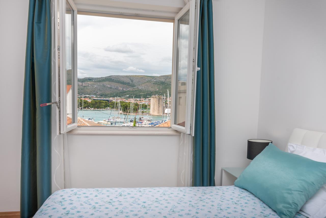 Apartments Maria Trogir Buitenkant foto